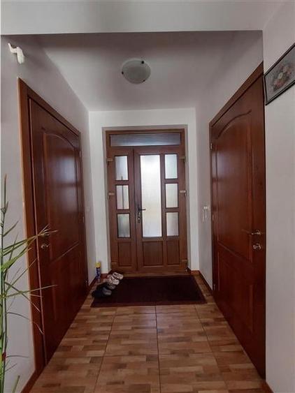 Casă individuală cu 4 camere cu Canalizare în Vladimirescu