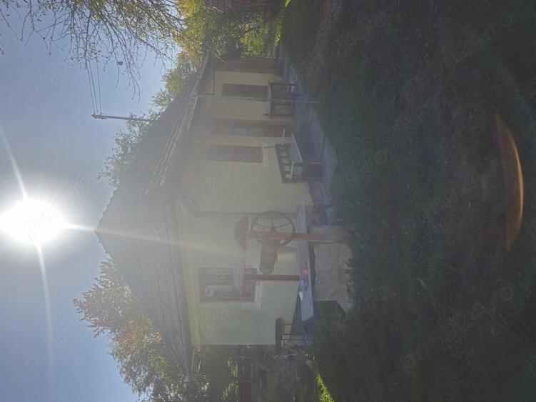 Casă cu Teren 3200 Mp în Uioara de Sus