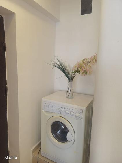 Apartament cu 2 camere semidecomandat în Centrul Civic
