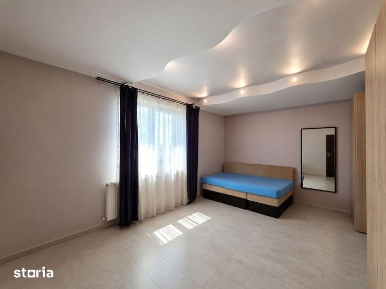 Casă cu 6 camere cu Teren 500 Mp în Crevedia