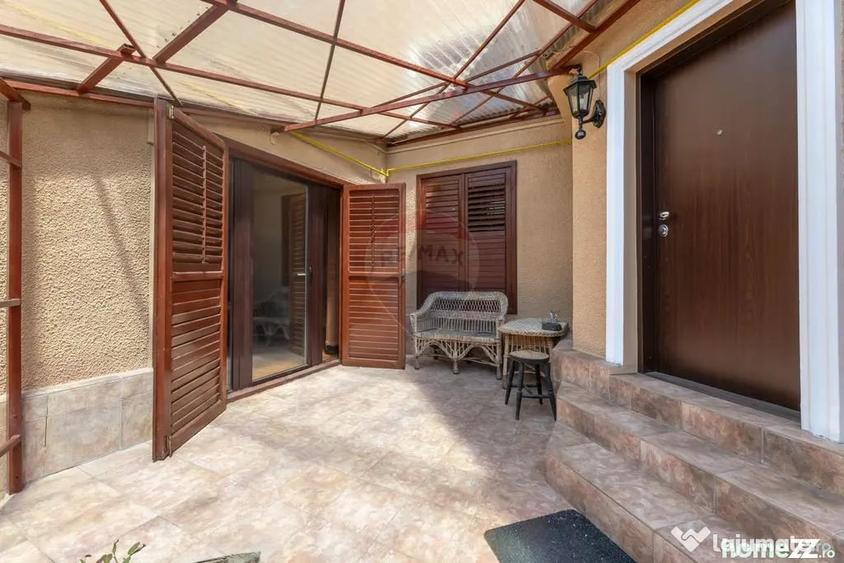 Casă cu 3 camere cu Teren 320 Mp în Intim
