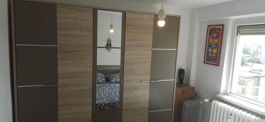 Apartament cu 2 camere decomandat în Arcul de Triumf