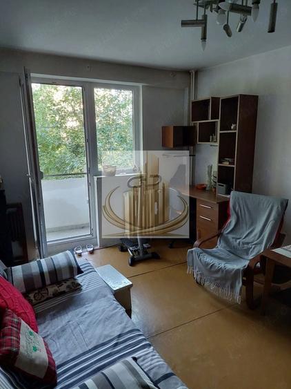 Apartament cu 2 camere decomandat în Berceni