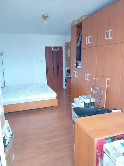 Garsonieră decomandată în Lupșanu