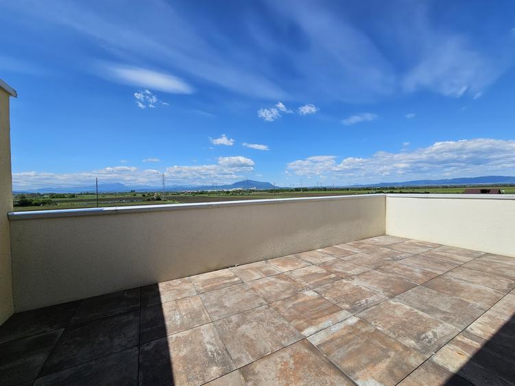 Penthouse cu 3 camere, terasa 22mp, Sânpetru - 2