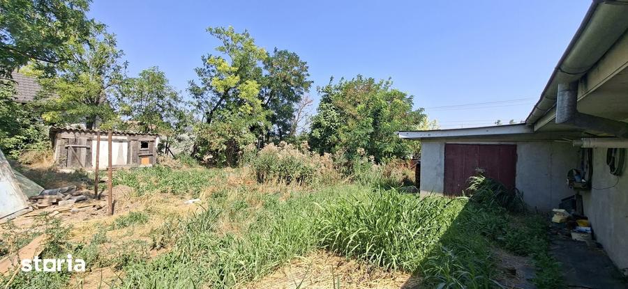 Casă cu 3 camere cu Teren 1905 Mp în Vânători