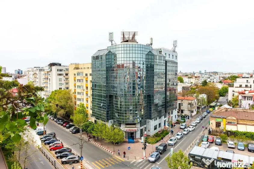 Apartament cu 3 camere decomandat în Calea Călărașilor