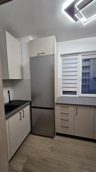 Apartament cu 2 camere semidecomandat, mobilat în Florești