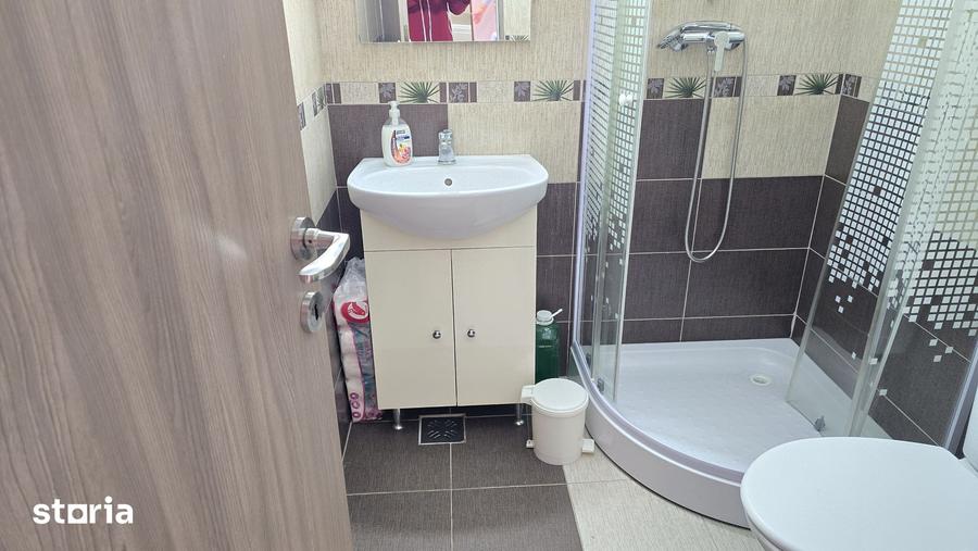 Apartament cu 2 camere decomandat în 22 Decembrie