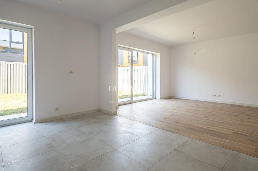 Duplex cu 4 camere cu Canalizare în Pipera