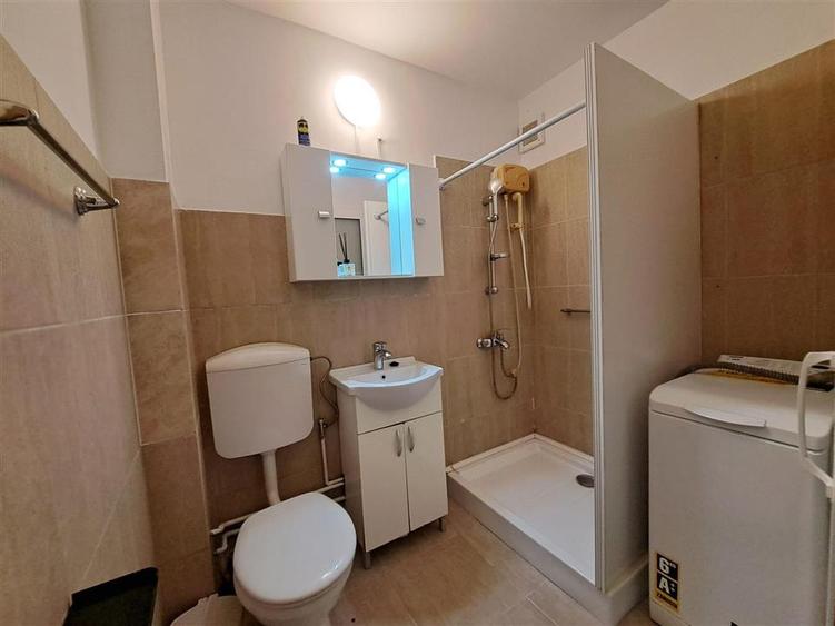 Apartament cu 2 camere semidecomandat, mobilat în Vatra Luminoasă