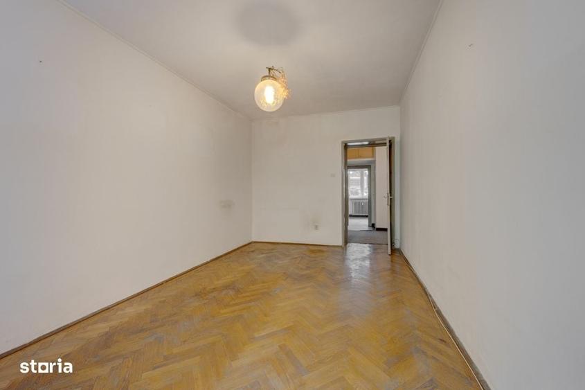 Apartament cu 2 camere decomandat în Basarabia