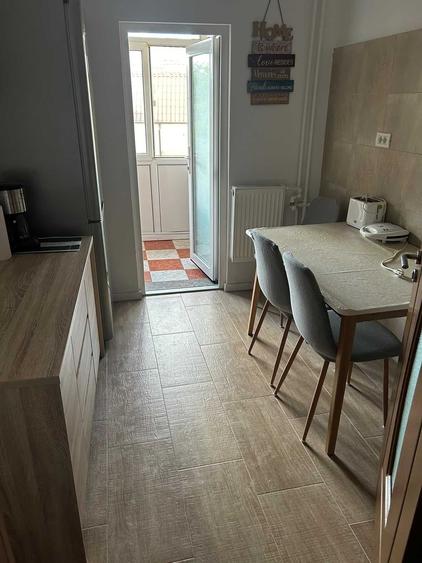 Apartament cu 2 camere decomandat în Popoveni