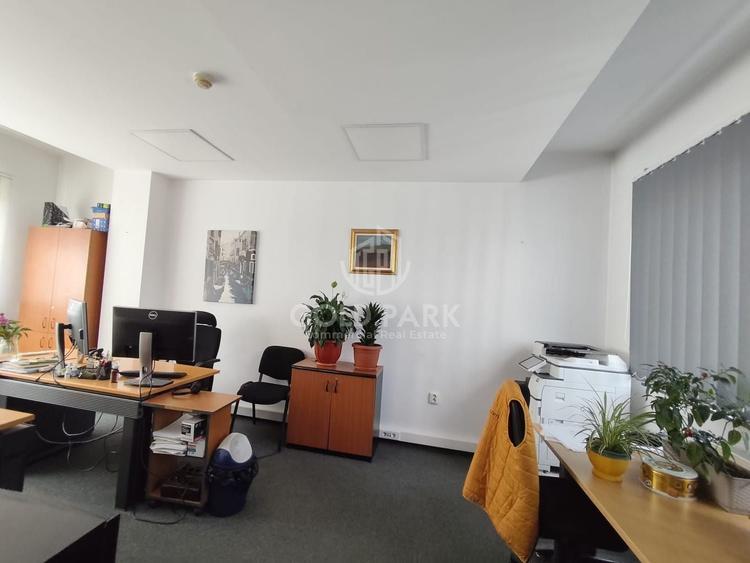 Birou, de 77.5 mp, în Ultracentral
