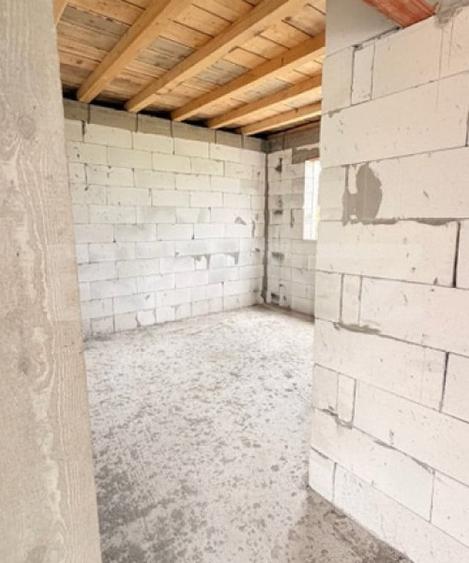 Casă cu 4 camere cu Teren 470 Mp în Central
