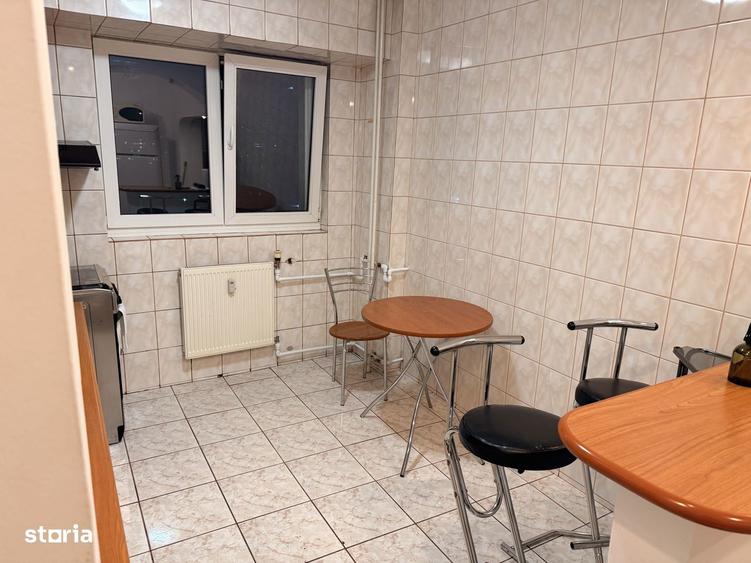 Apartament cu 2 camere nedecomandat în Moșilor