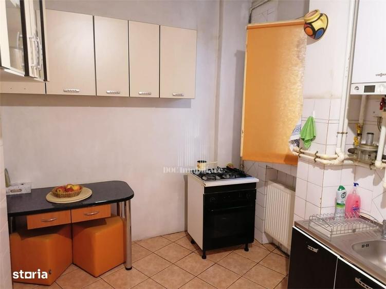 Apartament cu 3 camere semidecomandat în Ultracentral