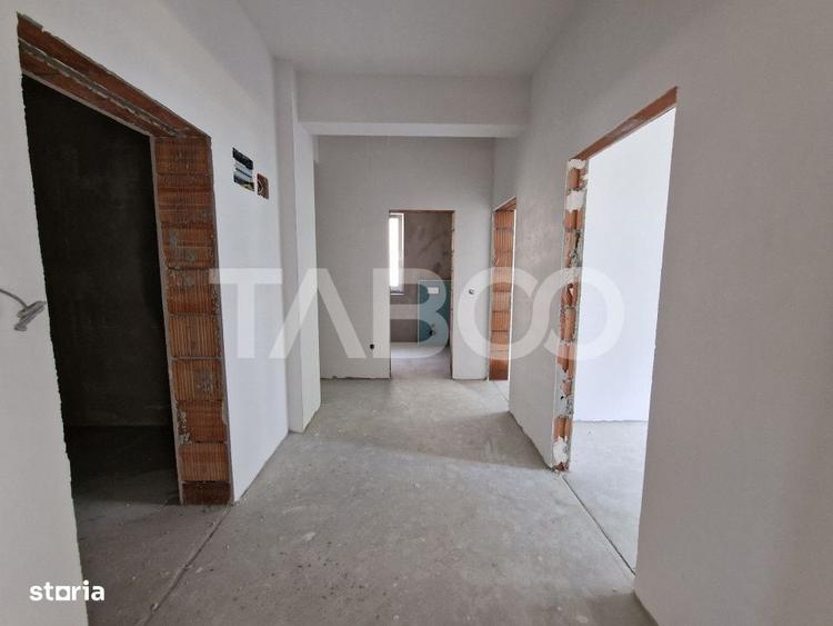 Apartament cu 2 camere decomandat în Șelimbăr — fotografia 2