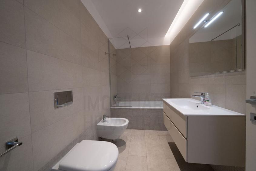 Apartament cu 3 camere decomandat în Herăstrău