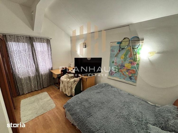 Casă cu 5 camere cu Teren 1200 Mp în Central