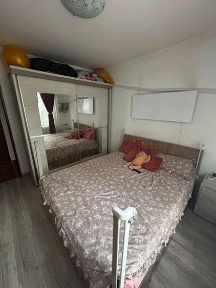 Apartament cu 3 camere decomandat, mobilat în Rahova