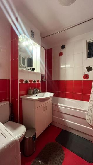 Apartament cu 3 camere decomandat în Bălcescu