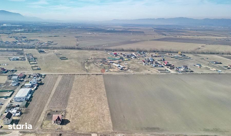 Teren de 14200 mp, în Bod