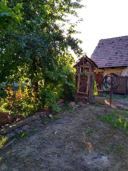 Casă cu 4 camere în Hetiur