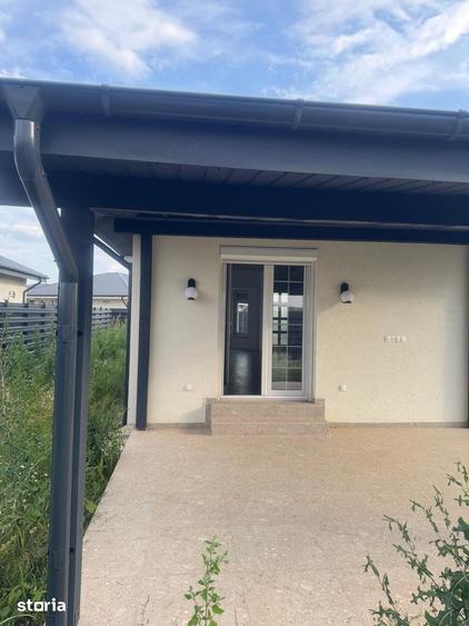 Casă cu 3 camere cu Teren 450 Mp în Balotești