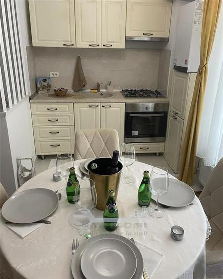 Apartament cu 3 camere decomandat în Copou