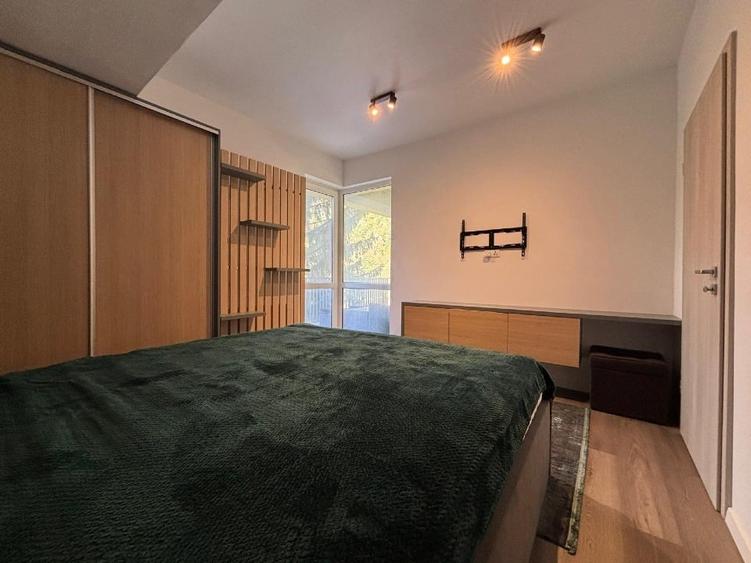 Apartament cu 2 camere decomandat, mobilat în Calea București