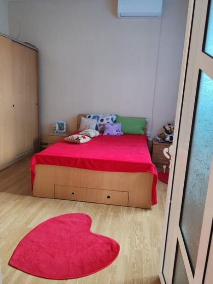 Casă cu 4 camere cu Teren 4800 Mp în Crețești