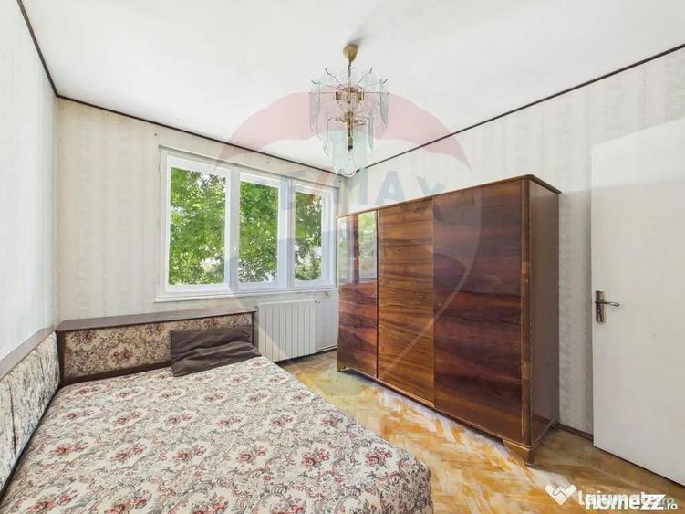 Apartament cu 3 camere decomandat în Ultracentral