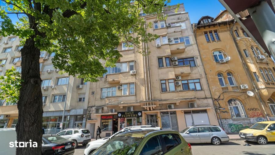 Apartament cu 3 camere în Centrul Civic