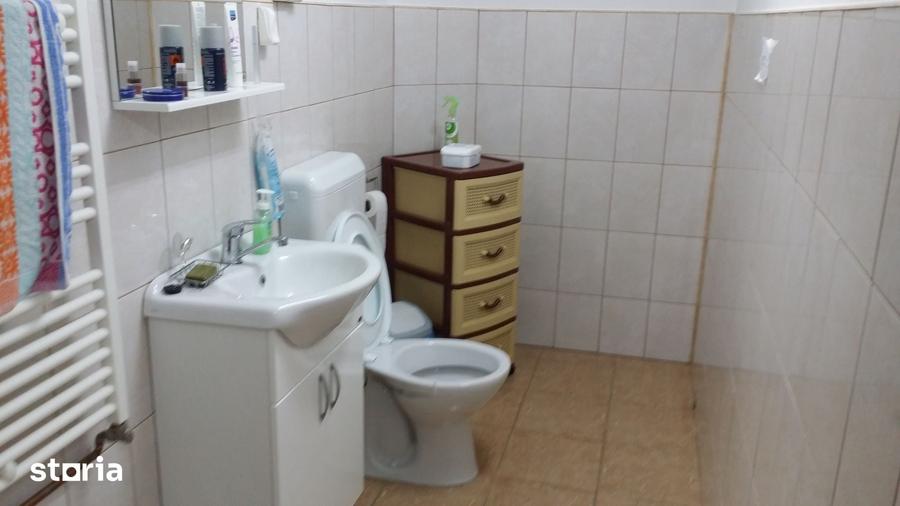 Apartament cu 3 camere în Semicentral