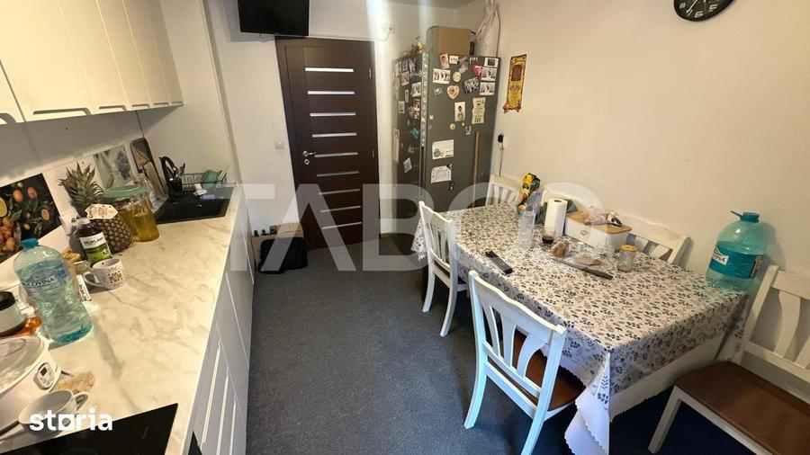 Apartament 4 camere decomandat 2 bai pivnita zona Strand Sibiu - 7