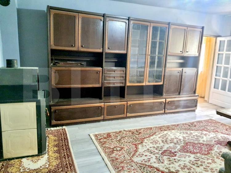 Casă individuală cu 4 camere cu Teren 1253 Mp în Berghin