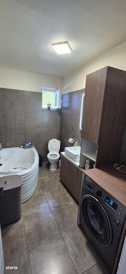 Casă cu 4 camere în Clinceni