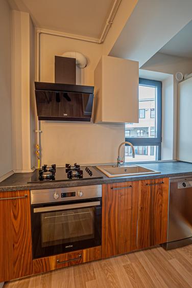 Apartament cu 3 camere, mobilat în Universitate