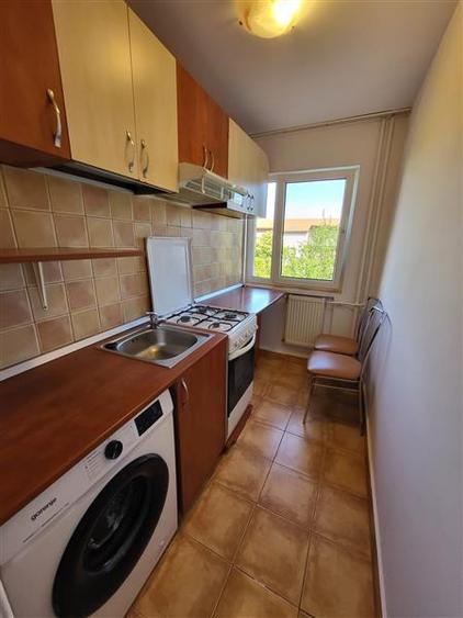 Apartament cu 2 camere nedecomandat, mobilat în Complex Studențesc