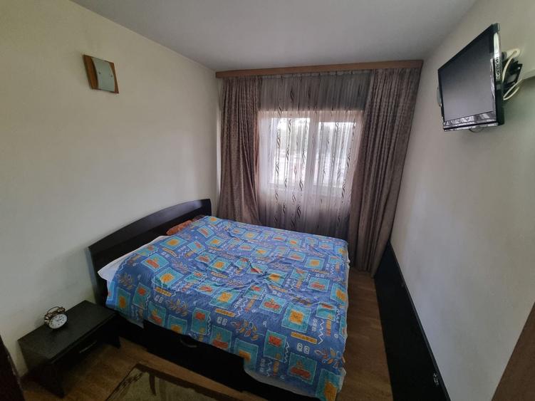 Apartament cu 2 camere decomandat, mobilat în Dacia