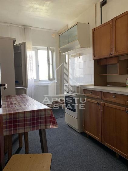 Apartament cu 2 camere decomandat, mobilat în Steaua