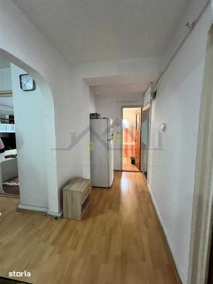 Apartament cu 3 camere decomandat, mobilat în Dârste