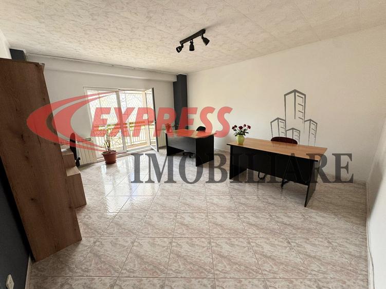 Apartament cu 2 camere decomandat, mobilat în P-ța Alba Iulia