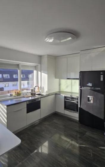 Apartament cu 2 camere semidecomandat în Sânpetru