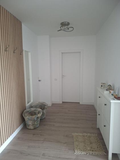 Apartament cu 2 camere decomandat în Exterior Vest