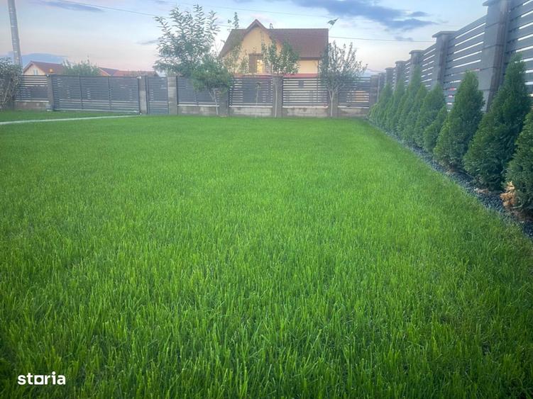 Casă cu 5 camere cu Teren 800 Mp în Săcălaz