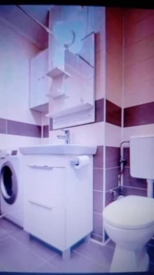 Apartament cu 2 camere în Baba Novac