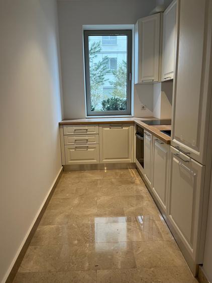 Apartament cu 3 camere decomandat în 1 Mai