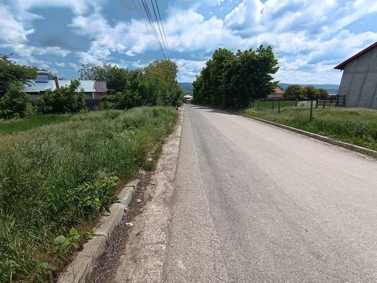 Teren Construcții intravilan de 1100 mp, în Horpaz